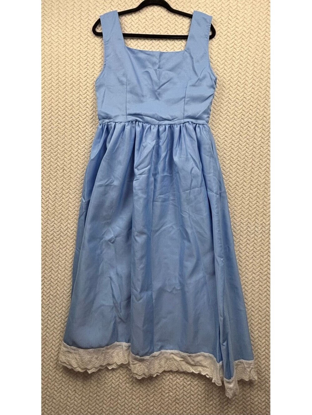 Light Blue Sleeveless Midi Dress with Lace Trim - Size XL